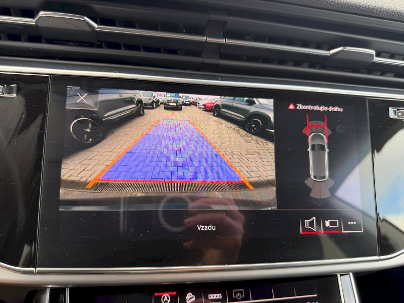 Audi Q8 (2021) 45 TDI 170kW Quattro - fotka 20 z 35