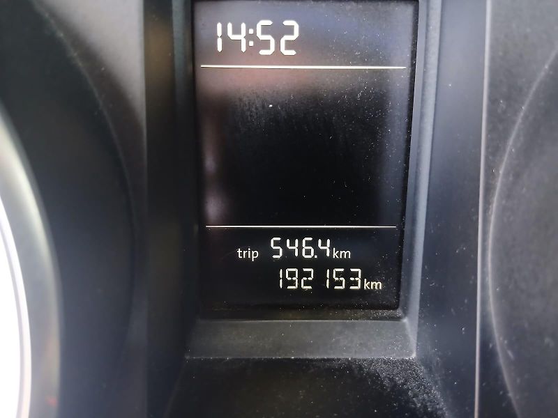 Volkswagen Golf 6, 1.4i, 59kw, alu - fotka 23 z 37