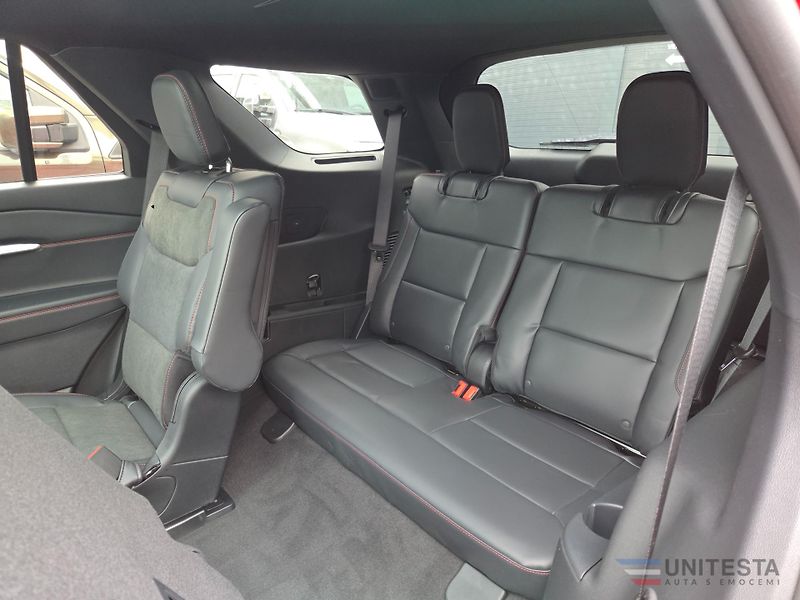 Ford Explorer (2026) Explorer ST  400 PS - fotka 8 z 14