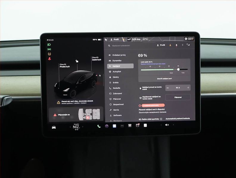 Tesla Model Y (2023) Long Range AWD 79kWh, SoH 92% - fotka 11 z 21