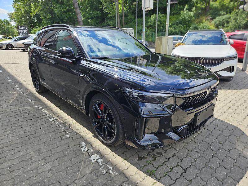 Dongfeng Voyah Free REV 318 (2025) REV 318 AWD Hybrid - fotka 4 z 17