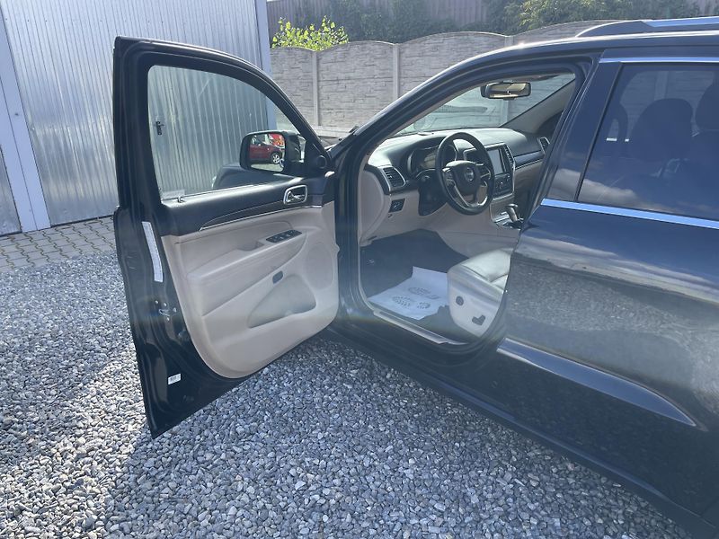 Jeep Grand Cherokee 3.0CRDi 4x4 250PS LIMITEED TOP - fotka 156 z 177