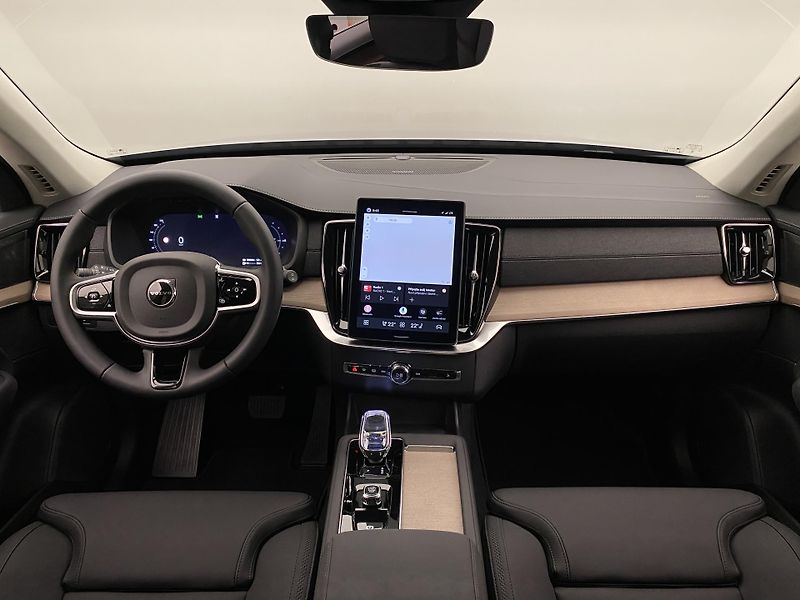 Volvo XC90 (2026) T8 AWD RECHARGE BRIGHT PLUS 7m - fotka 2 z 70