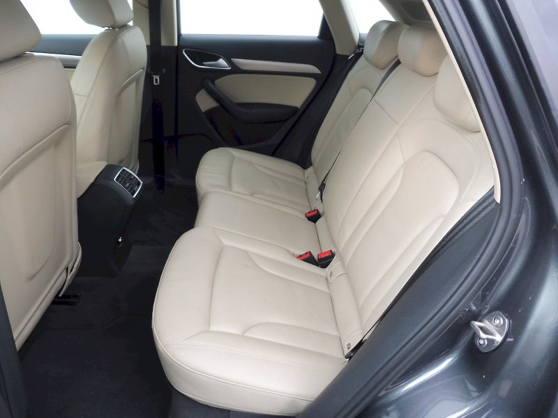 Audi Q3 (2017) 2,0 TDI 135kW quattro S tronic - fotka 21 z 29
