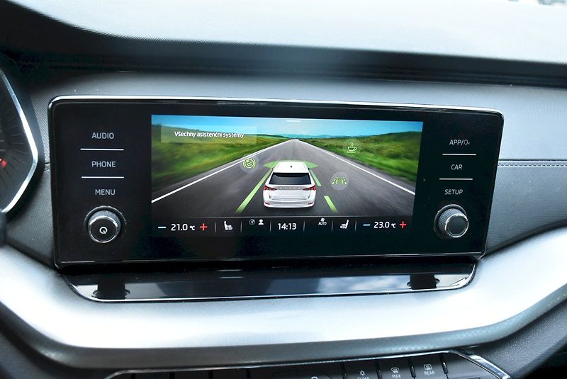 Škoda Octavia (2022) Ambition 1.5 TSI 110kW - fotka 22 z 32
