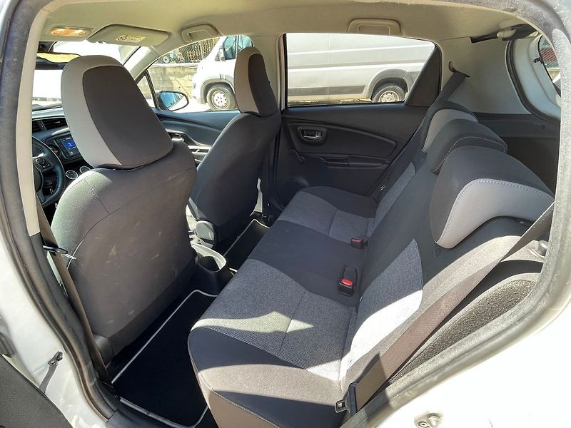 Toyota Yaris 1.5VVT-i 82kW*TEMPO*KLIMA*CZ - fotka 16 z 37