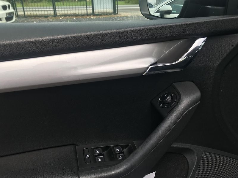 Škoda Octavia 1.6 TDI 85 KW,TEMPOMAT,ČR.. - fotka 8 z 13