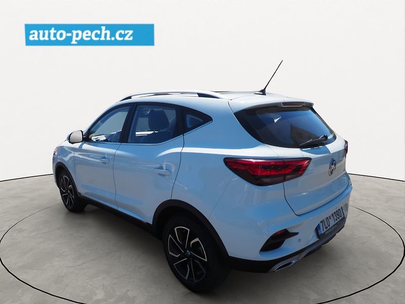 MG ZS (2023) 1.0T 82kW Elegance 1.Maj, Pano - fotka 2 z 37