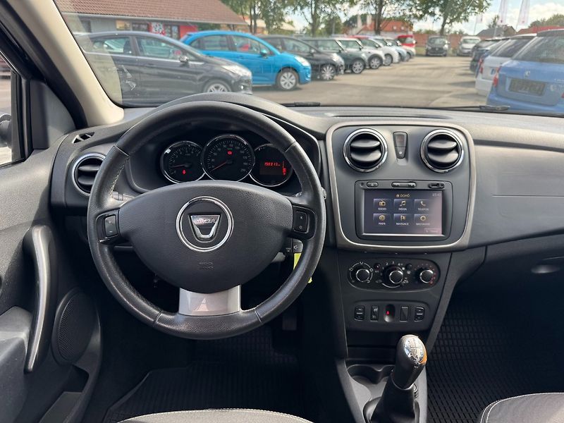 Dacia Logan (2015) MCV 1.5dCi 66kW - fotka 18 z 31