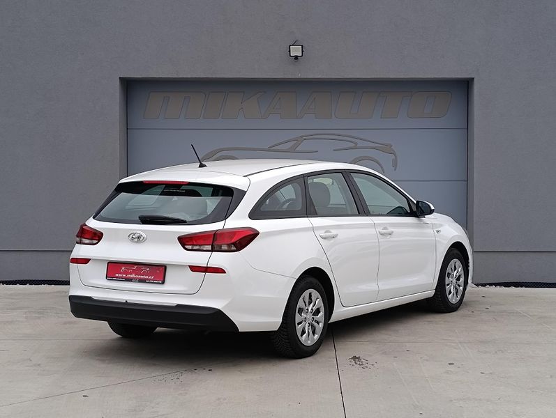 Hyundai i30 START 1.4 73kW ČR 1.MAJITEL - fotka 5 z 28