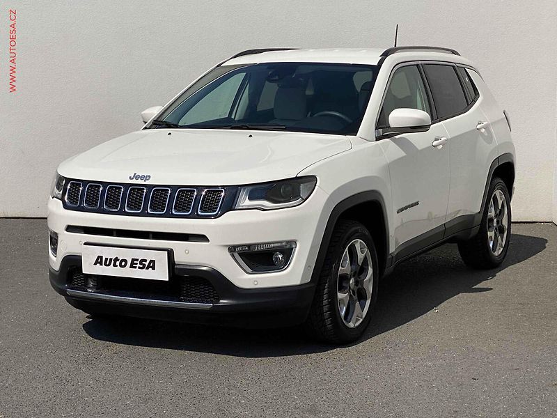 Jeep Compass (2018) 2.0MJT 4x4, ČR, Limited, AT - fotka 3 z 20