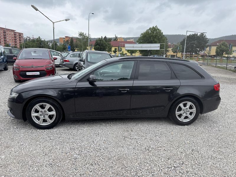 Audi A4 Avant 2.0TDi,rezervace - fotka 8 z 54