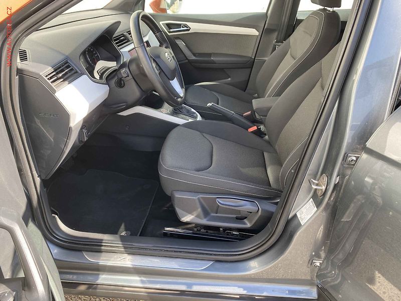 Seat Arona (2018) 1.0 TSi, Xcellence, DSG, navi - fotka 9 z 19