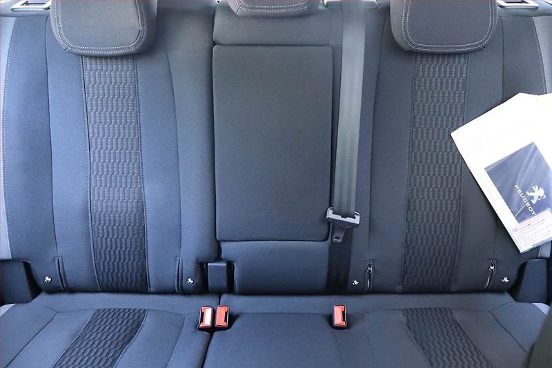 Peugeot 308 (2016) 1.6 BlueHDi, Serv.kniha - fotka 10 z 22