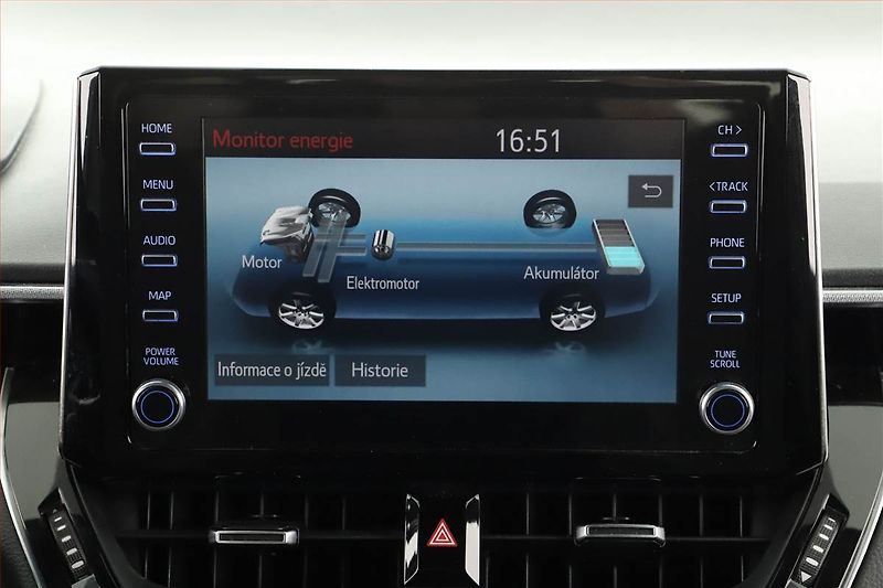 Toyota Corolla (2021) Style 2.0 Hybrid - fotka 13 z 16