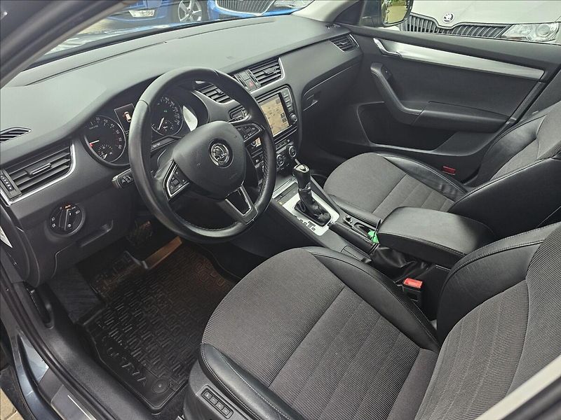 Škoda Octavia III 2,0TDi 110KW DSG Elegance - fotka 11 z 49
