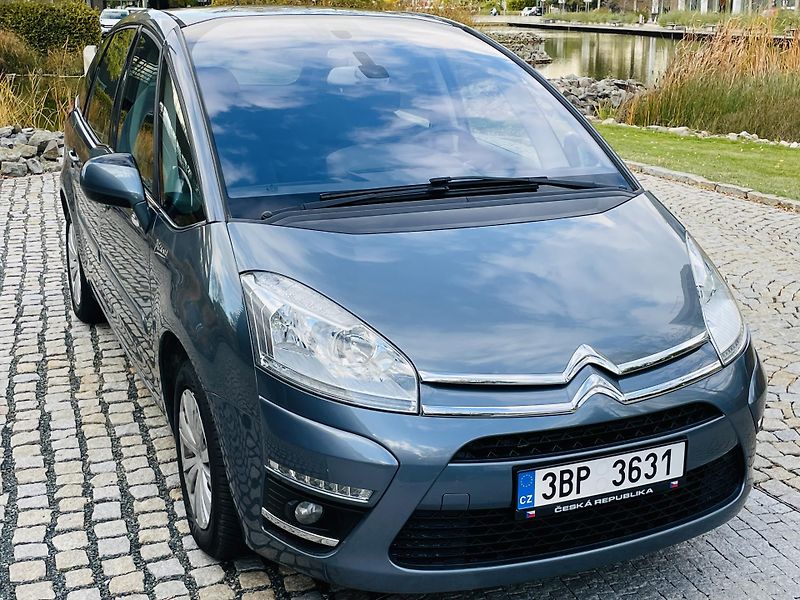 Citroën C4 Picasso 1.6i 88KW MANUÁL LED SENZORY - fotka 8 z 42