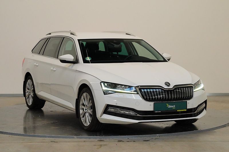 Škoda Superb - fotka 8 z 30