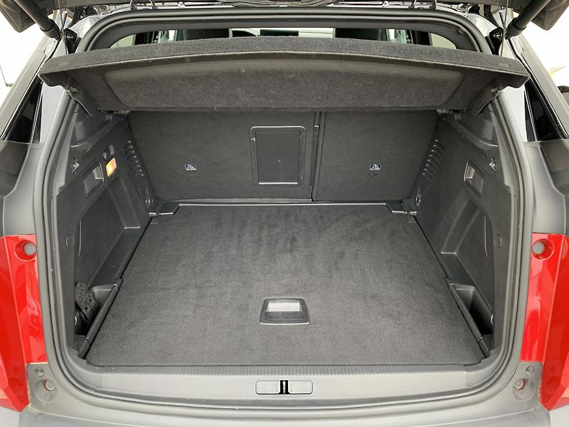 Peugeot 3008 ALLURE PACK 1.5 BHDI 96kW AT8 - fotka 5 z 35