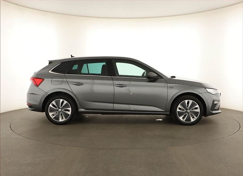 Škoda Scala (2024) 1.0 TSI, Drive, FullLed - fotka 6 z 14