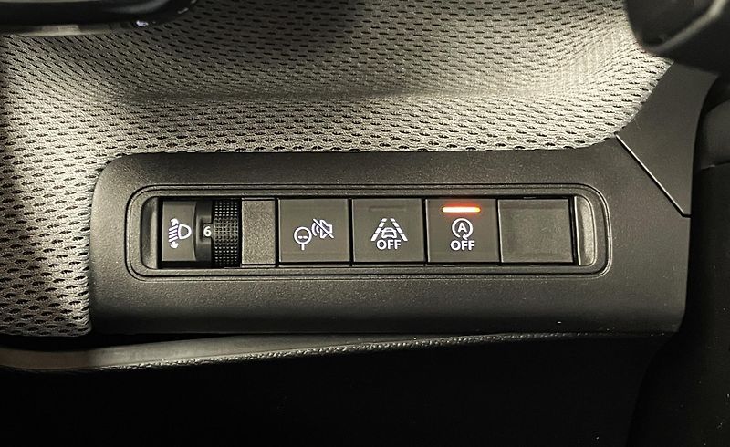 Citroën C3 (2025)  PLUS Turbo 100k Manual     - fotka 21 z 23