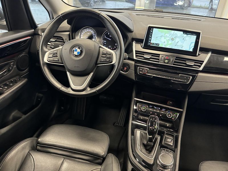 BMW Řada 2 (2018) 218d xDrive Grand Tourer - fotka 12 z 31