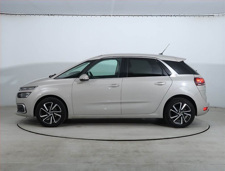 Citroën C4 Picasso (2018) 1.6 BlueHDi, ČR,1.maj - fotka 3 z 21