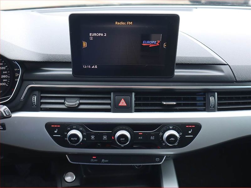 Audi A4 (2016) 2.0 TDI, Navi, Bi-Xenony - fotka 12 z 21