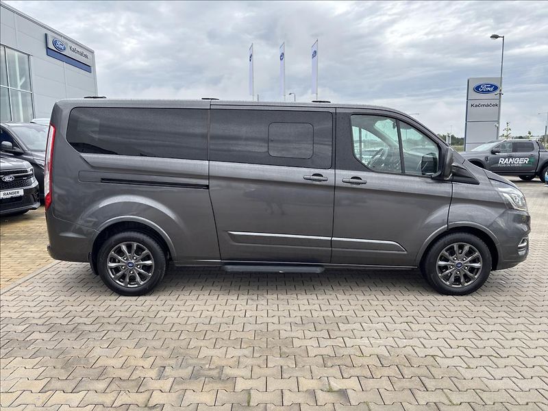 Ford Tourneo Custom 2,0 EcoBlue 136kW TitaniumX L2 - fotka 6 z 42