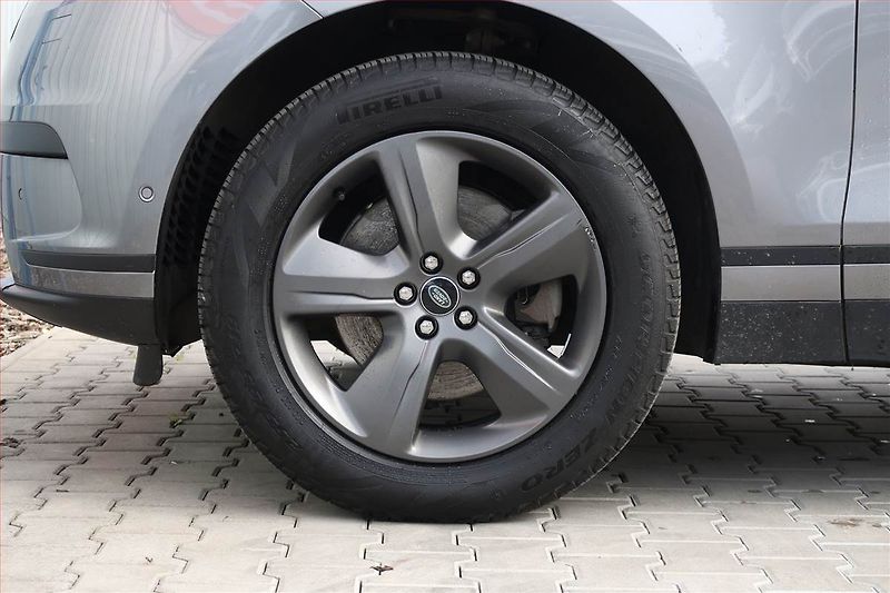 Land Rover Range Rover Velar (2021) D200 - fotka 15 z 21
