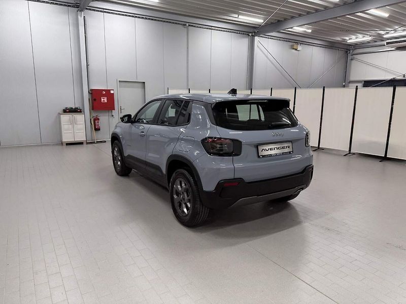 Jeep Avenger (2025) Longitude 1.2 Turbo 100k MT6 - fotka 3 z 23