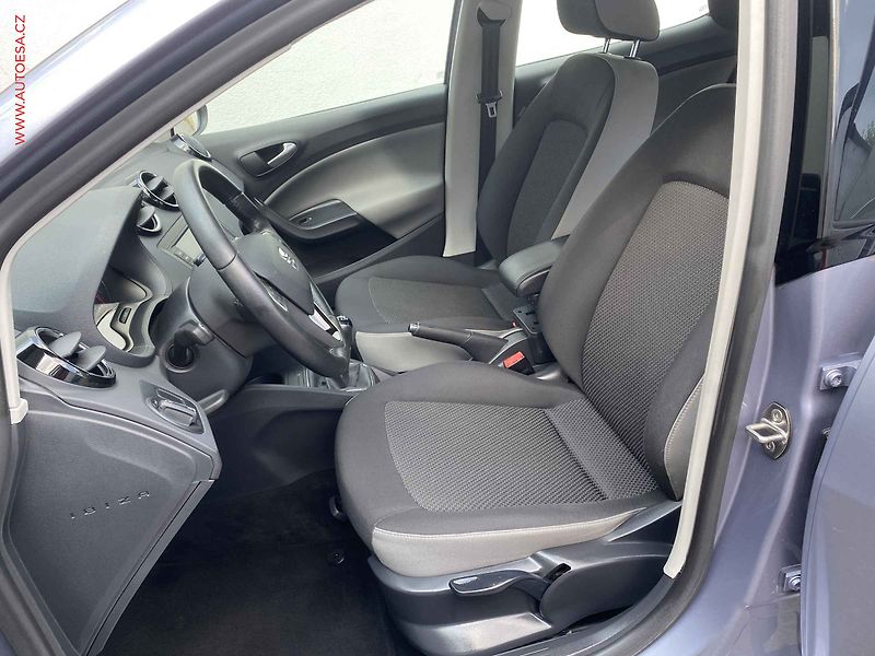 Seat Ibiza (2015) 1.2 TSi, Style, bixen, navi - fotka 9 z 15