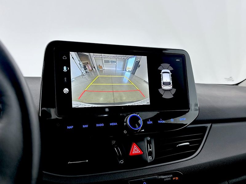 Hyundai i30 Smart DCT - fotka 26 z 27