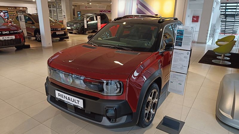 Renault 4 E-TECH (2025) 150 k comfort range - fotka 7 z 10