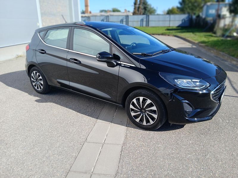 Ford Fiesta (2022) 1,0 EcoBoost Titanium 74 kW 6 - fotka 8 z 20