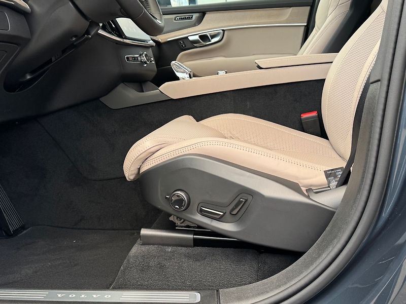 Volvo XC90 T8 PLUS, VENTILACE, VZDUCH, 36 - fotka 8 z 21
