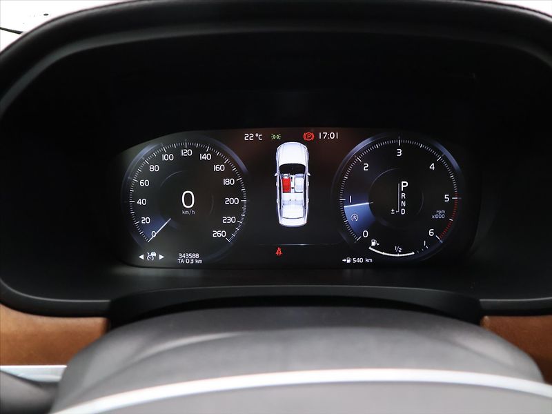 Volvo S90 2.0 D4 140kW CZ Inscription - fotka 16 z 29