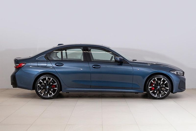 BMW Řada 3 řady 3 | 320d xDrive - fotka 3 z 13