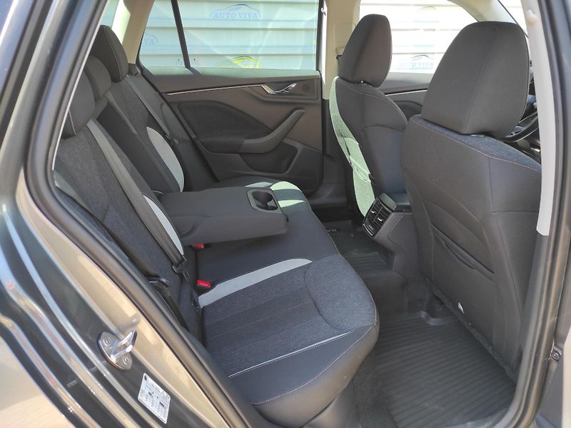 Škoda Kamiq 1,5TSi 110kW, DSG, Dynamic, TZ - fotka 15 z 59
