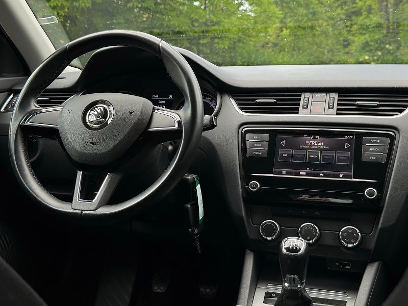 Škoda Octavia 1.0TSI 1.MAJITEL ČR DPH  - fotka 11 z 23