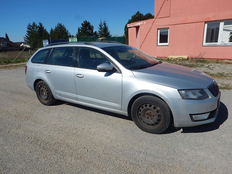 Škoda Octavia III 1.6 TDi 81 kw tažné - fotka 3 z 14