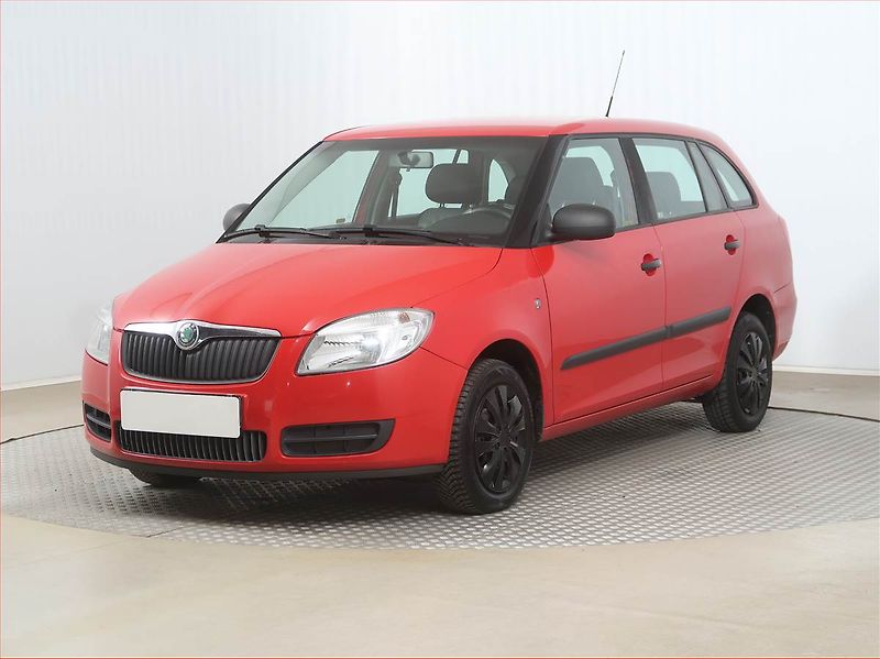 Škoda Fabia (2008) 1.2 12V, po STK, pěkný stav - fotka 2 z 13