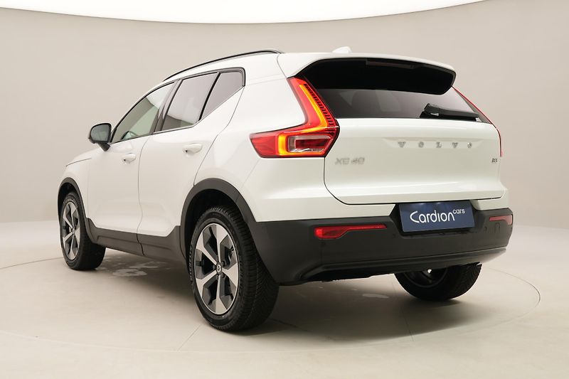 Volvo XC40 (2026) B3 AUT DARK ULTRA  - fotka 10 z 60