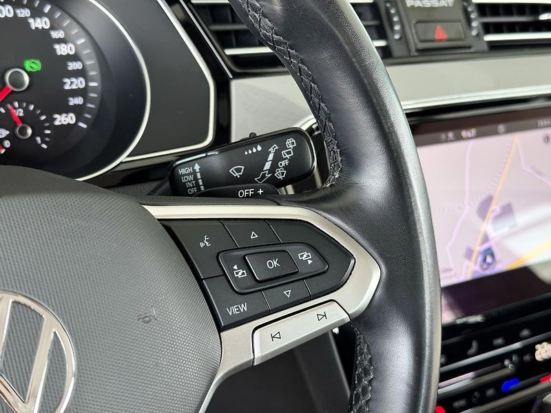 Volkswagen Passat Variant 2,0TDI DSG*Navi*Distronic*DPH - fotka 26 z 34
