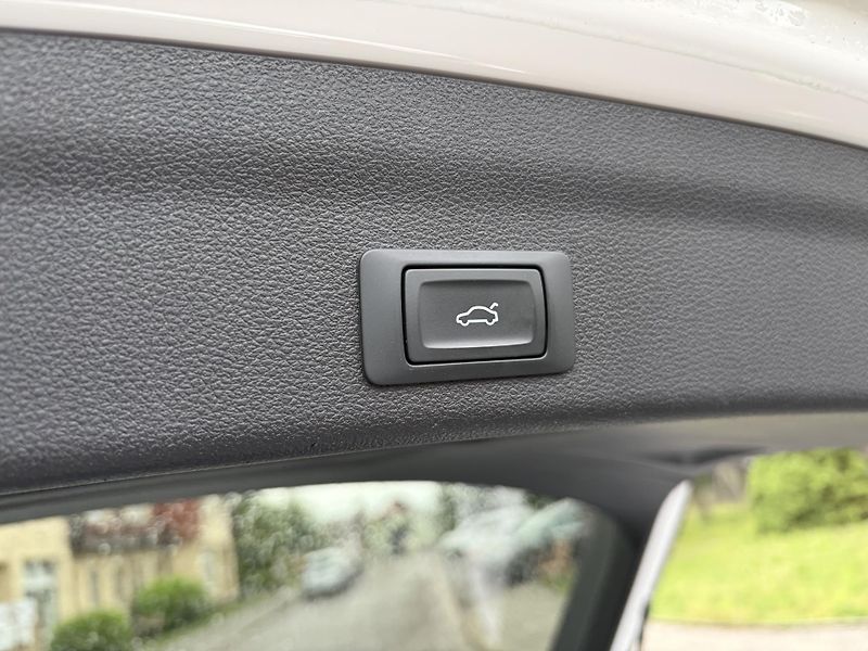 Audi A6 Avant (2022)  2.0 45 Tfsi Quattro S Tronic  - fotka 18 z 35