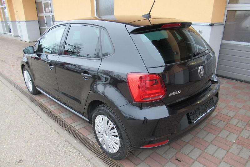 Volkswagen Polo 1.0 MPi AUT. KLIMA  NAVIGACE - fotka 7 z 26