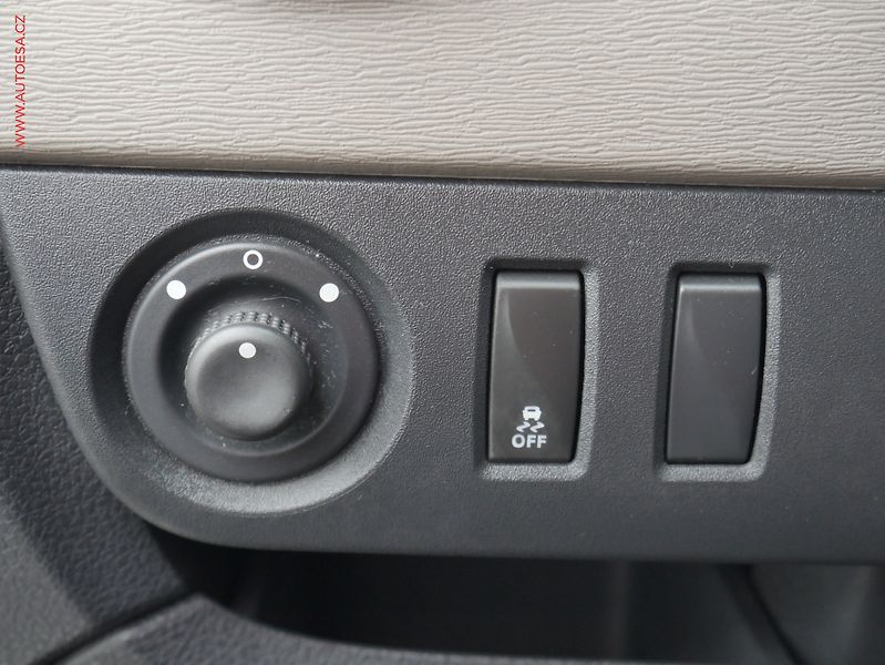 Dacia Lodgy (2013) 1.2 TCe, 2.maj,ČR, AC, temp - fotka 13 z 16