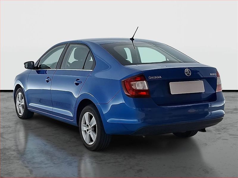 Škoda Rapid (2018) 1.0 TSI, Park. senzory - fotka 4 z 17