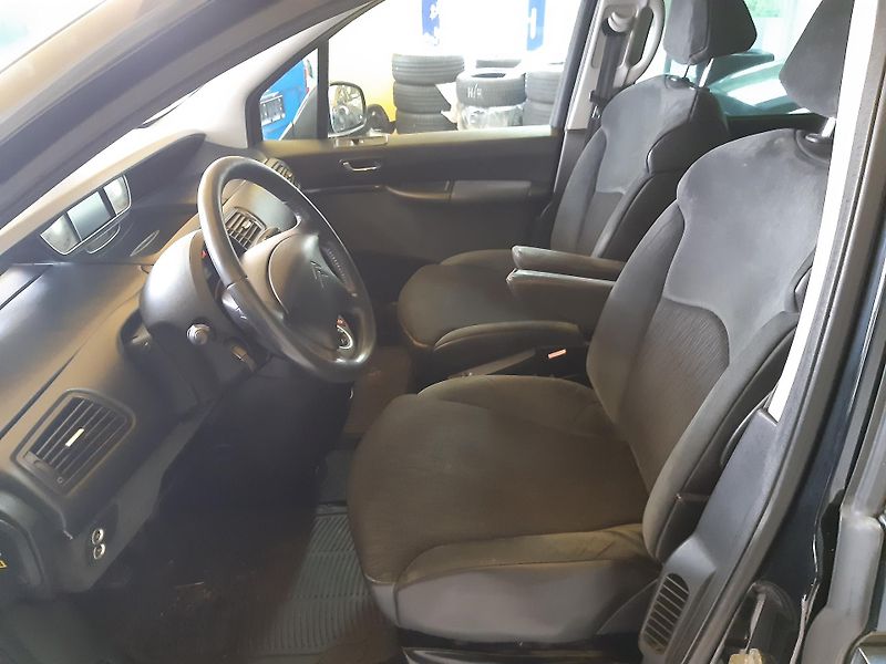 Citroën C8 2.0 HDI DIGIKLIMA NAVI TAŽNÉ - fotka 8 z 24