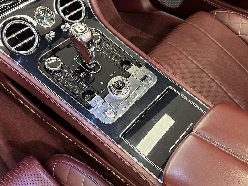 Bentley Continental GTC V12 FIRST EDITION NAIM - fotka 12 z 27